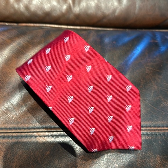 Salvatore Ferragamo Red Silk Tie Blue Sailboats - Picture 1 of 4